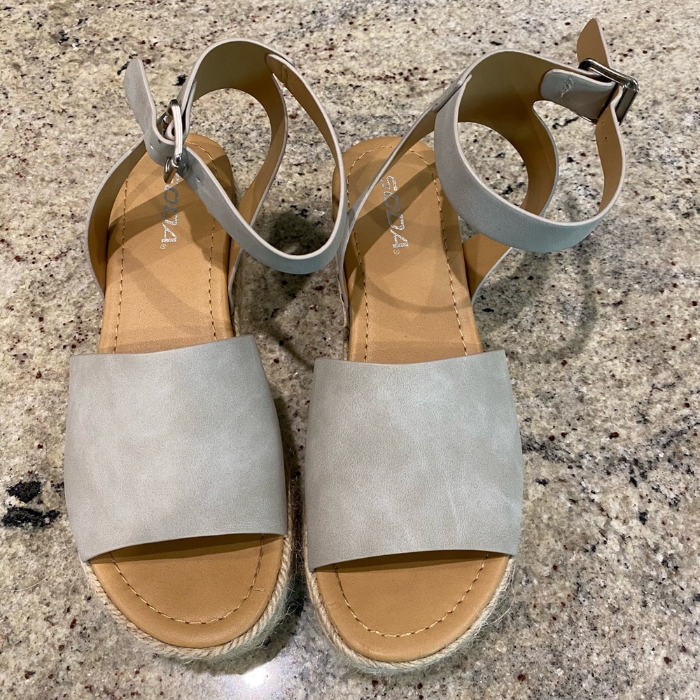 Soda espadrille sandals